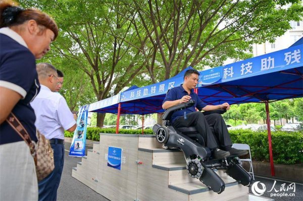 牛牛配 江西赣州：人工智能赋能科技助残